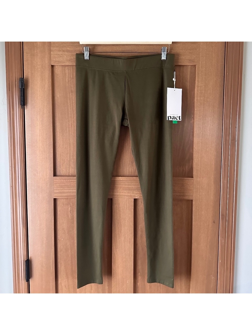 NWT Pact Women's Organic Cotton On The Go To Leggings Olive Green Women’s Large